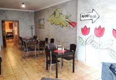 レストラン 7 Hostel One Momotown