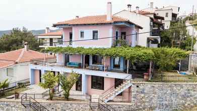 Exterior 4 Zennova Sea & Mount Athos View 1