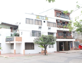 Bên ngoài 2 Hotel Elimar