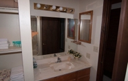 In-room Bathroom 4 Herzwoods D304