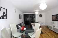 Common Space 2 bed Riverview Bridge House Apartment