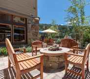 Common Space 7 2 Bedroom Colorado Mountain Vacation Rental in River Run Village With Hot Tub Access and Walking Distance to Ski