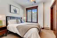 Bedroom Crystal Peak Lodge 3 Bedroom Ski in, Ski out Slopeside Condo at the Base of Peak 7