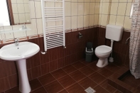 In-room Bathroom Pensiunea Virginia Mamaia-Nord