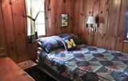 Kamar Tidur 7 #2 - M Den 2 Bedroom Cabin by RedAwning
