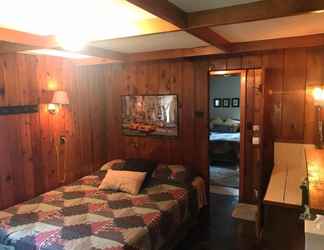 Bilik Tidur 2 #5 - Times Square 2 Bedroom Cabin by RedAwning