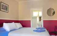 Kamar Tidur 7 The Lady Jane Motel