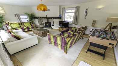 Lobi 4 Shippenrill Croyde 6 Bedrooms, Sleeps 14, Hot Tub