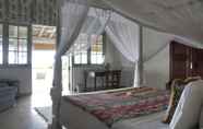 Phòng ngủ 2 Samudra Beach House