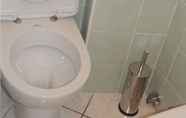 Toilet Kamar 5 Affittacamere Marosa