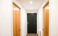 Lobby 2 Cosy 2BR Apt Arndale Northern Qtr