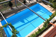 Swimming Pool Appartment House Peresiji