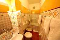 In-room Bathroom La Favorita Apricale B&B