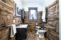 In-room Bathroom Domus Porto Di Traiano Resort