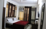 Bilik Tidur 3 Hotel South Delhi Inn