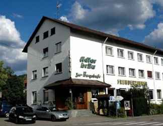 Bangunan 2 Gasthaus Pension Zur Bergstraße