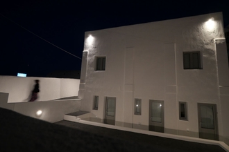 Exterior 4 Santorini Spirit