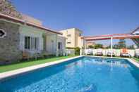 Swimming Pool Villa Maria Carmen