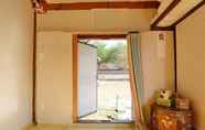 Kamar Tidur 2 Suaedang Premium Traditional House