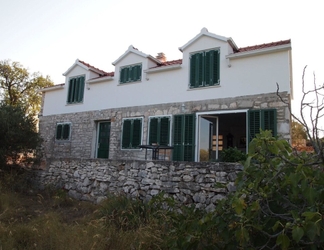 Bên ngoài 2 Holiday House Villa Korčula