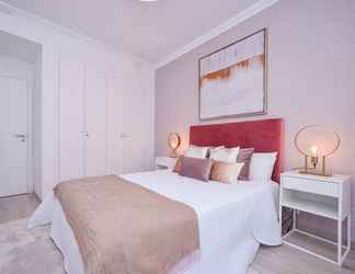 Bedroom 2 LxWay Apartments Tejo Luxury