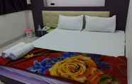 Phòng ngủ 3 Hotel Nikunj