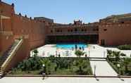 Swimming Pool 7 Mandar Saghrou Tazakht Hotel