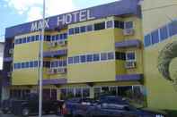 ภายนอกอาคาร Max Hotel