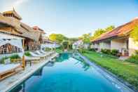 Kolam Renang Nativo Lombok Hotel