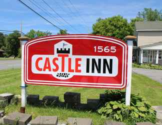 Exterior 2 Castle Inn