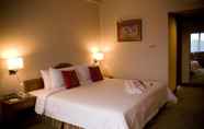 Kamar Tidur 7 The Centrepoint Hotel