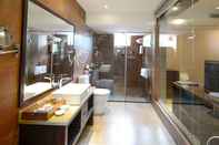 In-room Bathroom Guilin Hantang Xinge Hotel