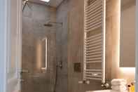In-room Bathroom Palazzo 900