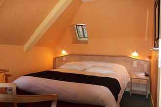 Bedroom 4 Hotel des Bains