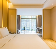 Bedroom 6 Atour Hotel Olympic Sports Center Wenzhou