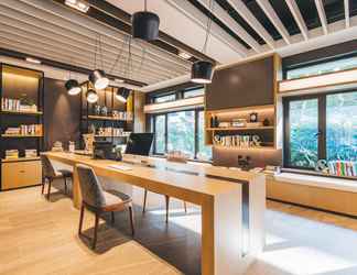 Sảnh chờ 2 Atour Hotel Nanbin Road Chongqing