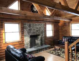 Lobi 2 Equestrian House- Log Cabin