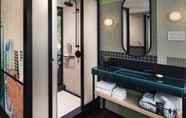 In-room Bathroom 5 Moxy NYC East Village