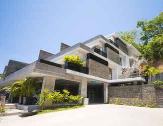 Exterior 2 Luxury Hillside Residence at Bangtao
