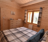 Bedroom 2 Grey Owl Cabin