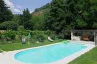 Swimming Pool Chambres d'hôtes du Moulin Saint-Jean