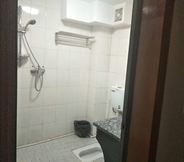 Phòng tắm bên trong 4 Fangxin Hostel