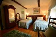 Bedroom Busfeild Arms