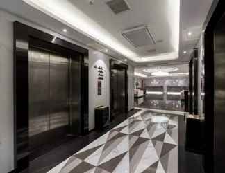 Lobi 2 Guilin Manhattan Hotel Liangjiang Branch