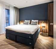 Bedroom 7 YAYS Amsterdam Docklands