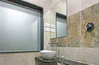 In-room Bathroom FabExpress Global Inn I