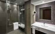 In-room Bathroom 5 Park Inn by Radisson Makkah Aziziyah