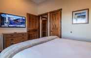 Bedroom 5 3 Br: Soaring Eagle 404