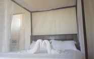 Bilik Tidur 2 Exotic Beach Hotel