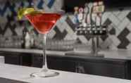 Bar, Kafe, dan Lounge 3 Tru by Hilton Denver Airport Tower Road